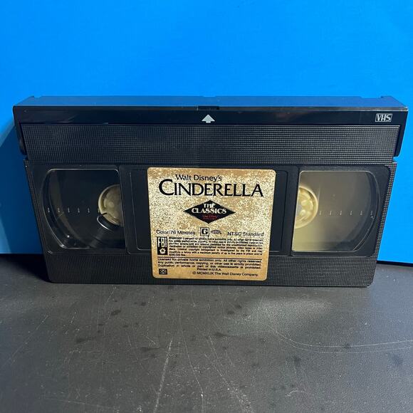 Walt Disney’s Classic Cinderella VHS Movie (1995 Black Diamond) - Clamshell Case - Picture 6 of 7